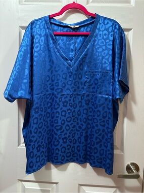 Royal Blue Leopard-Print V-Neck Short Sleeve Blouse